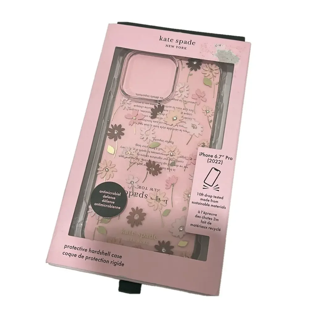 Kate spade ♠️ iPhone case 6.7 “ Pro NWOT.